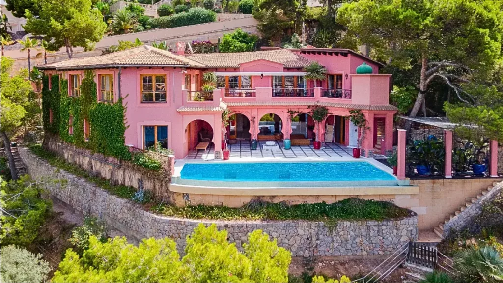 villa rosa stile barbie palma di Maiorca